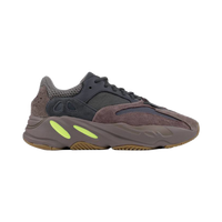 YEEZY BOOST 700 