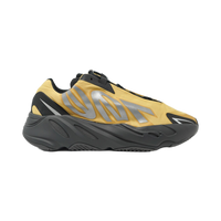 YEEZY BOOST 700 MNVN 